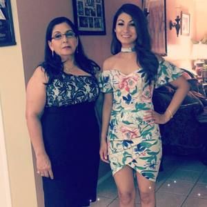 Meet your Posher, Ofelia